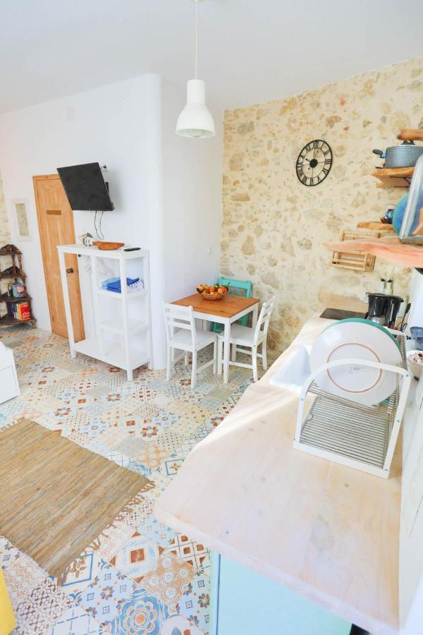 Ravi Boutique Home - 1 minute walk from beach Kalyves Extérieur photo