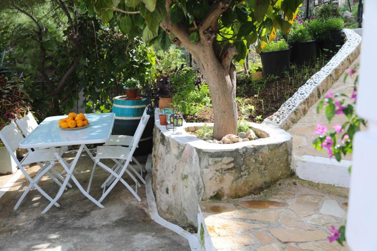 Ravi Boutique Home - 1 minute walk from beach Kalyves Extérieur photo