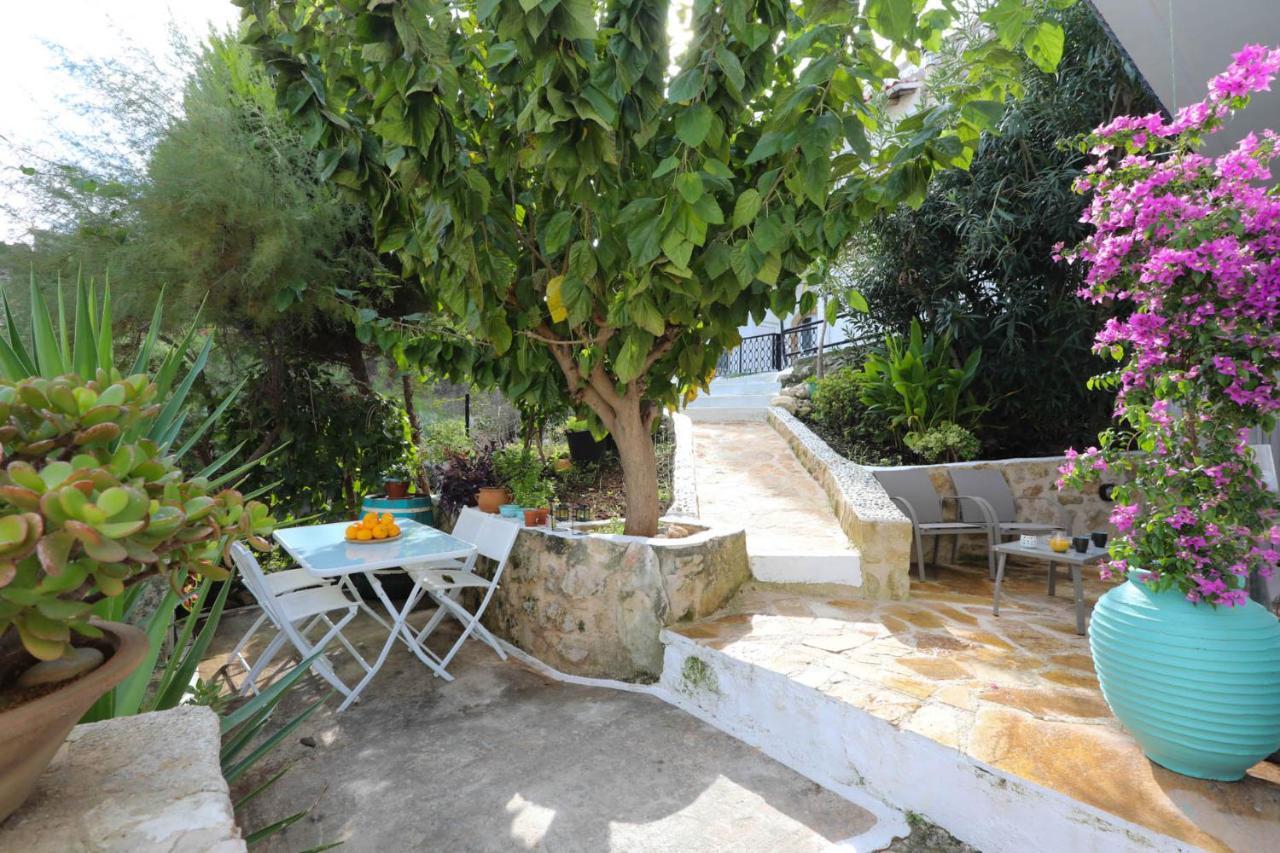 Ravi Boutique Home - 1 minute walk from beach Kalyves Extérieur photo